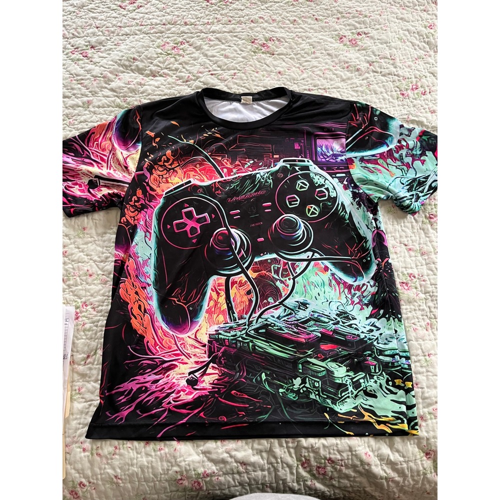 Unbranded Gamer T-Shirt Neon Controller All Over Print Mens Large Cyberpunk Tee - Picture 2 of 6